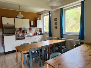 Wohnküche mit Balkon